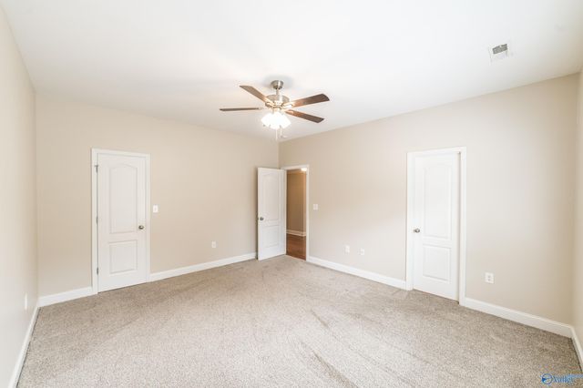 7002 Greystone Lane SE, Owens Cross Roads, AL 35763