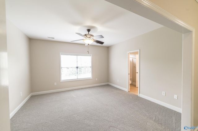 7002 Greystone Lane SE, Owens Cross Roads, AL 35763