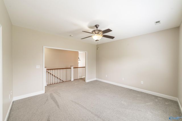 7002 Greystone Lane SE, Owens Cross Roads, AL 35763