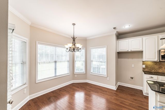 7002 Greystone Lane SE, Owens Cross Roads, AL 35763