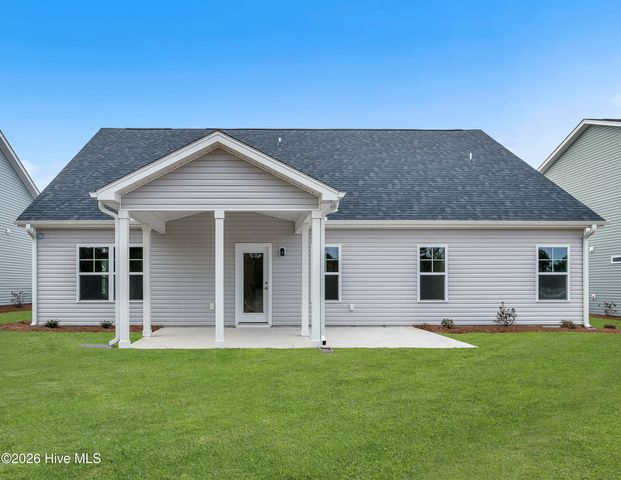 826 Red Sky Drive NE, Winnabow, NC 28479