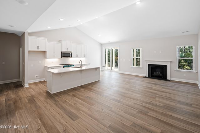 826 Red Sky Drive NE, Winnabow, NC 28479