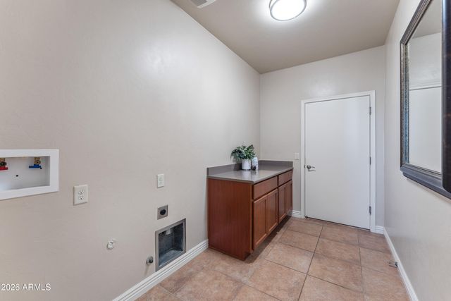 6592 E SADDLEHORN Circle, Hereford, AZ 85615