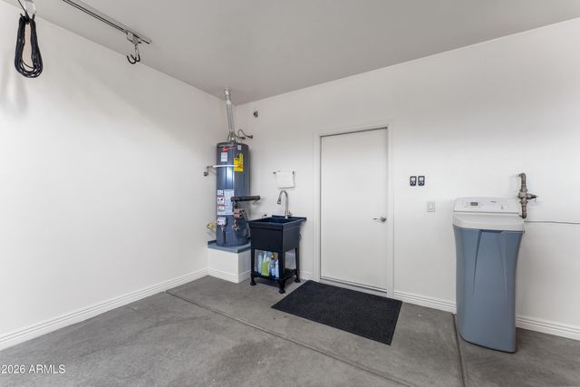 6592 E SADDLEHORN Circle, Hereford, AZ 85615