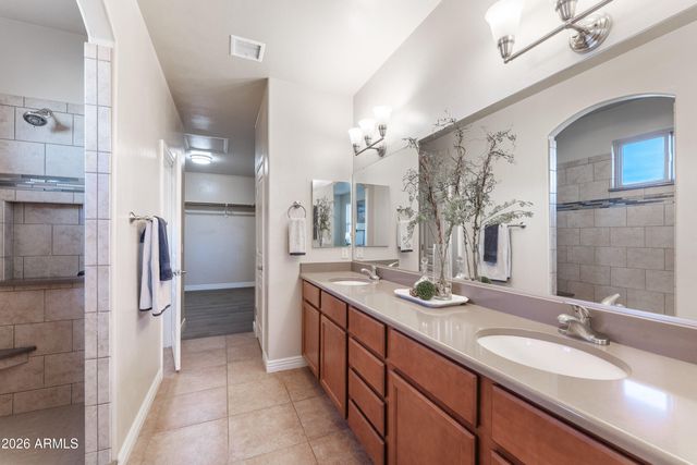 6592 E SADDLEHORN Circle, Hereford, AZ 85615