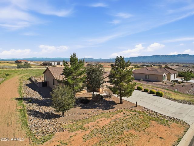 6592 E SADDLEHORN Circle, Hereford, AZ 85615