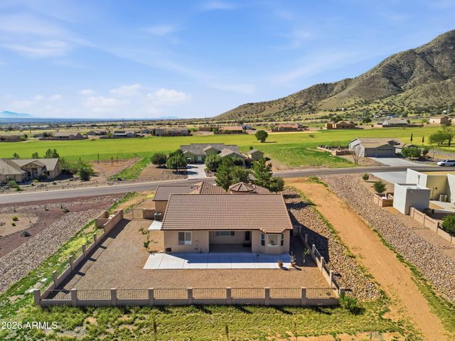 6592 E SADDLEHORN Circle, Hereford, AZ 85615