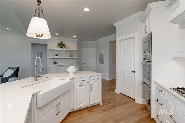 6638 N Spindrift Way, Meridian, ID 83646