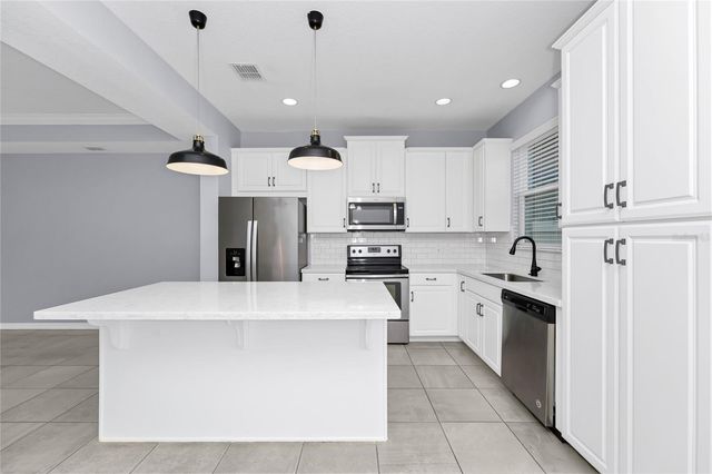 3665 BRIGHTON PARK CIRCLE, Orlando, FL 32812