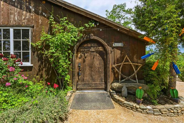 10120 Shenandoah Rd, Plymouth, CA 95669