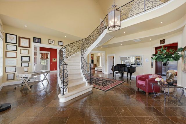10120 Shenandoah Rd, Plymouth, CA 95669