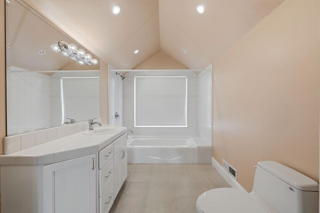 10120 Shenandoah Rd, Plymouth, CA 95669