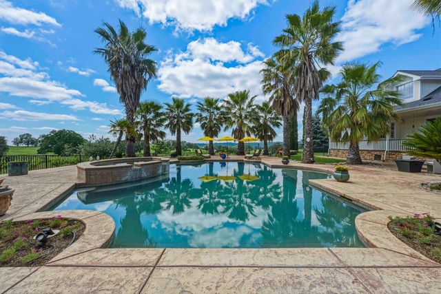 10120 Shenandoah Rd, Plymouth, CA 95669