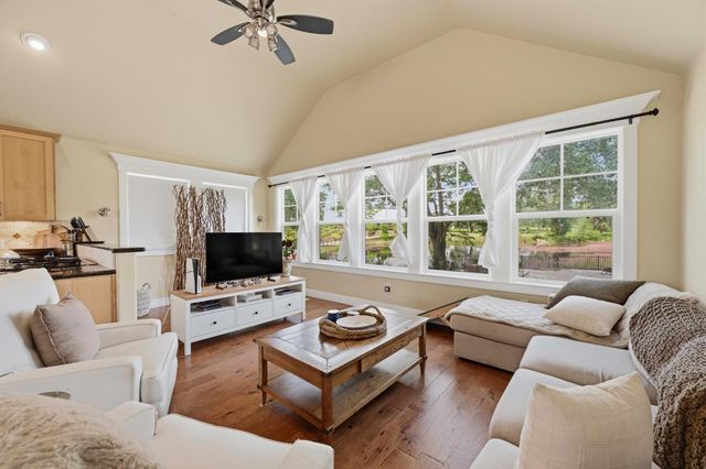 10120 Shenandoah Rd, Plymouth, CA 95669