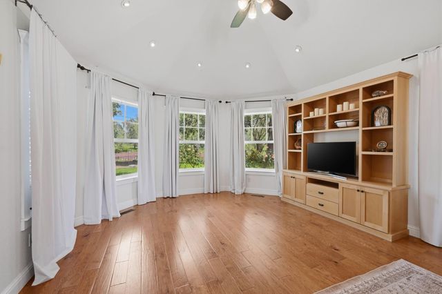 10120 Shenandoah Rd, Plymouth, CA 95669