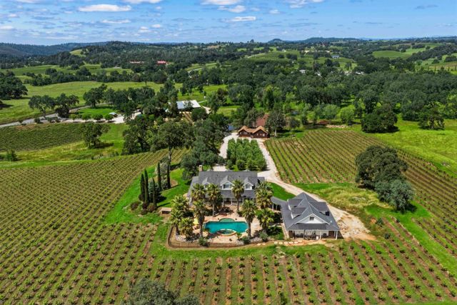 10120 Shenandoah Rd, Plymouth, CA 95669