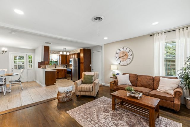 2125 Elton Road, Haltom City, TX 76117