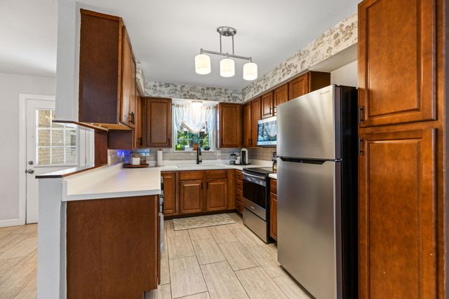 2125 Elton Road, Haltom City, TX 76117