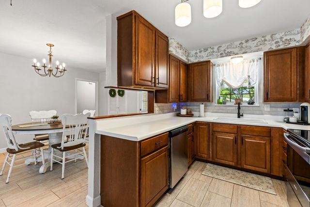 2125 Elton Road, Haltom City, TX 76117