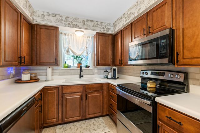 2125 Elton Road, Haltom City, TX 76117