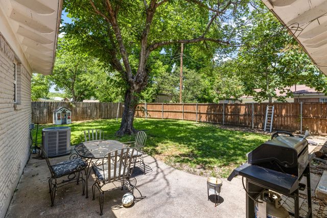 2125 Elton Road, Haltom City, TX 76117