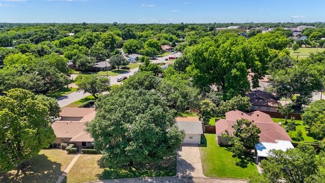 2125 Elton Road, Haltom City, TX 76117