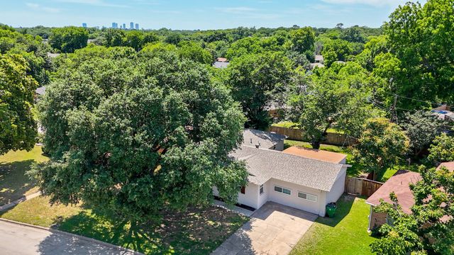 2125 Elton Road, Haltom City, TX 76117