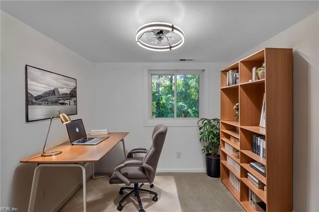 2319 Andrews Boulevard BLVD, Hampton, VA 23663