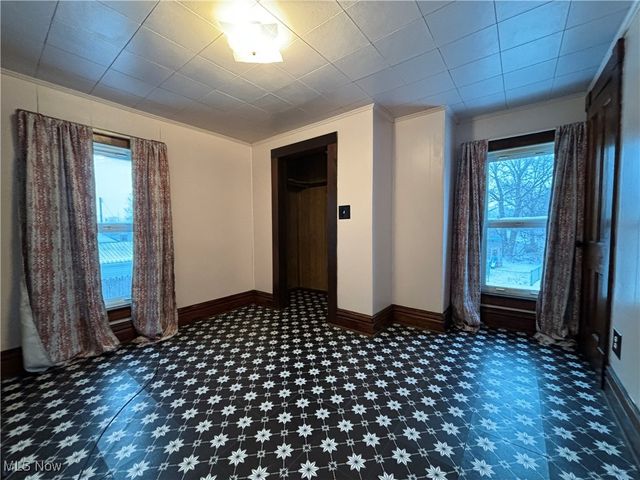 450 Buffalo Street, Conneaut, OH 44030