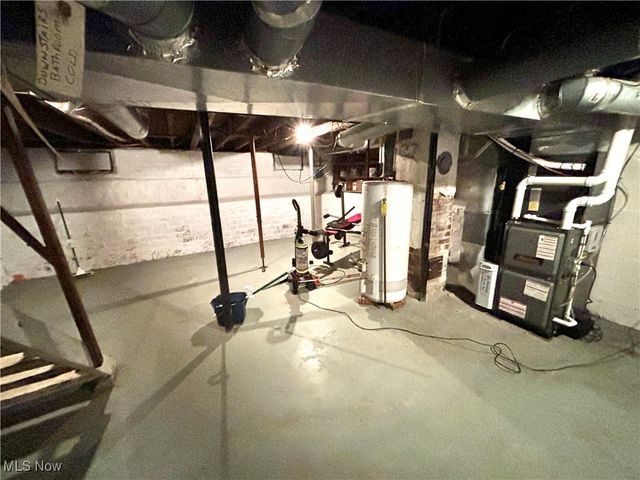 450 Buffalo Street, Conneaut, OH 44030