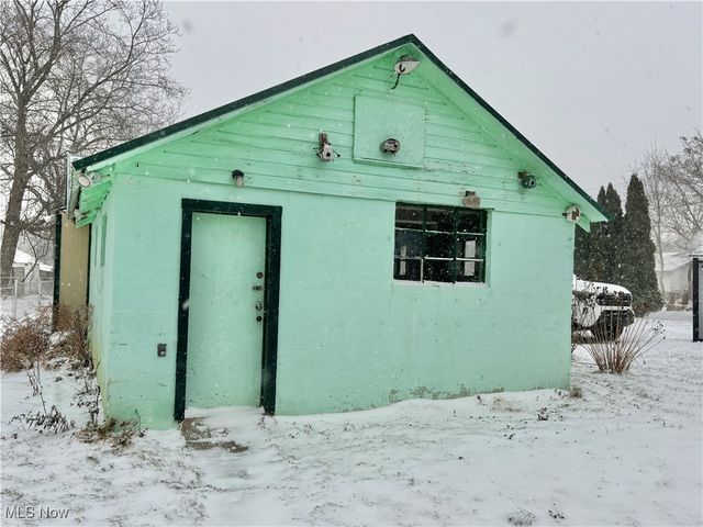 450 Buffalo Street, Conneaut, OH 44030