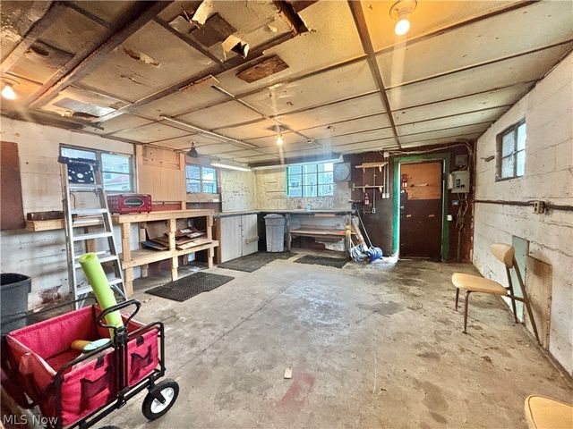 450 Buffalo Street, Conneaut, OH 44030