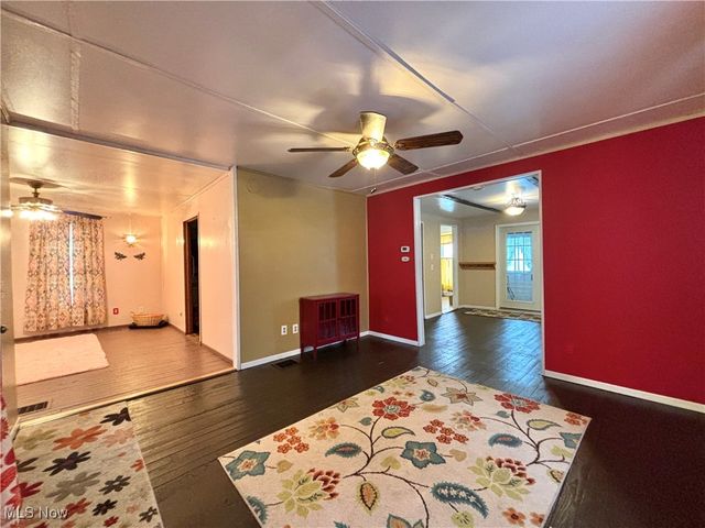 450 Buffalo Street, Conneaut, OH 44030