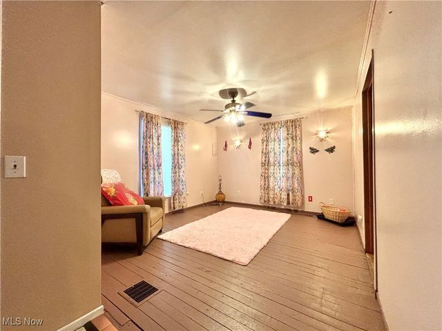 450 Buffalo Street, Conneaut, OH 44030