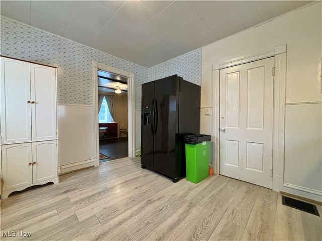 450 Buffalo Street, Conneaut, OH 44030