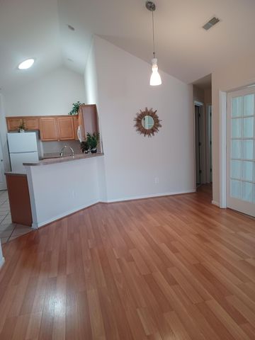 116 Ashley Villa Circle B, Charleston, SC 29414