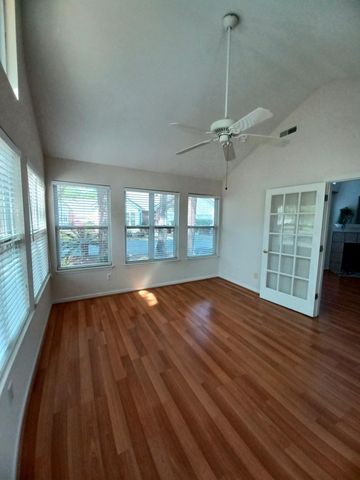 116 Ashley Villa Circle B, Charleston, SC 29414