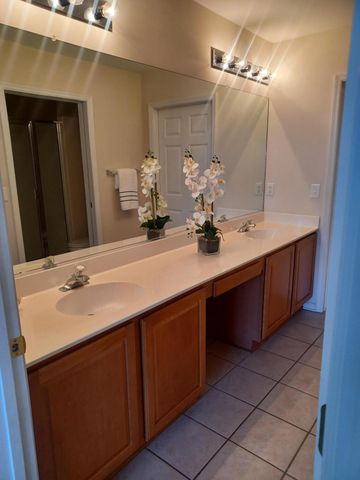 116 Ashley Villa Circle B, Charleston, SC 29414