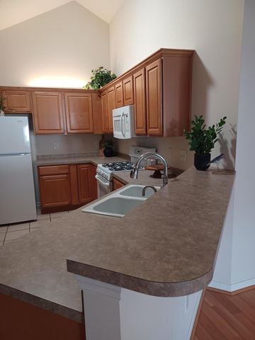 116 Ashley Villa Circle B, Charleston, SC 29414