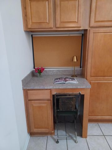 116 Ashley Villa Circle B, Charleston, SC 29414