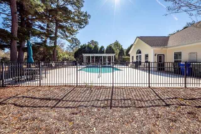 116 Ashley Villa Circle B, Charleston, SC 29414