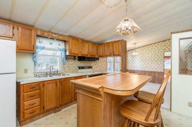 775 NEW HOPE RD, Staunton, VA 24401