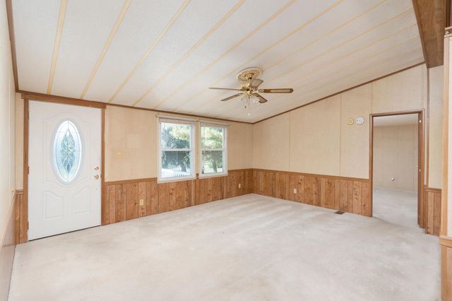 775 NEW HOPE RD, Staunton, VA 24401