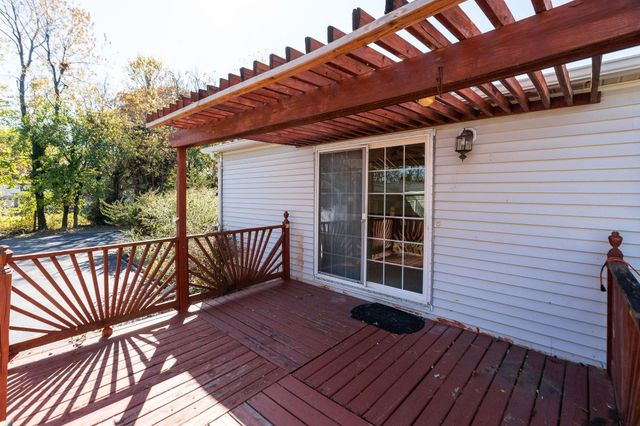 775 NEW HOPE RD, Staunton, VA 24401