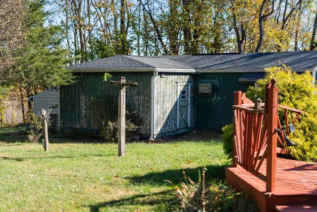 775 NEW HOPE RD, Staunton, VA 24401