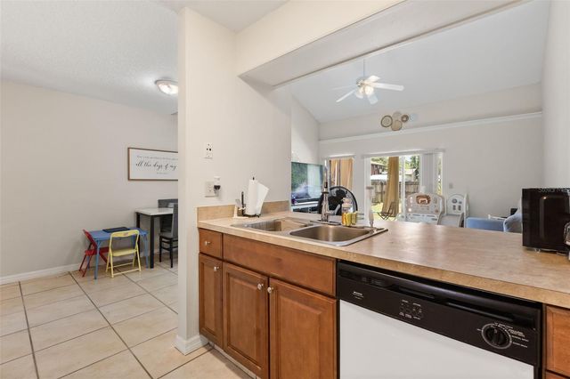 12250 HUNTSMAN LANE, Orlando, FL 32826