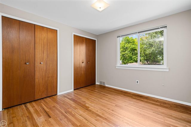 11240 Hanna Drive, Sterling Heights, MI 48312