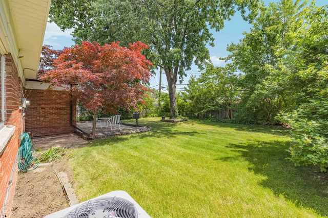 11240 Hanna Drive, Sterling Heights, MI 48312