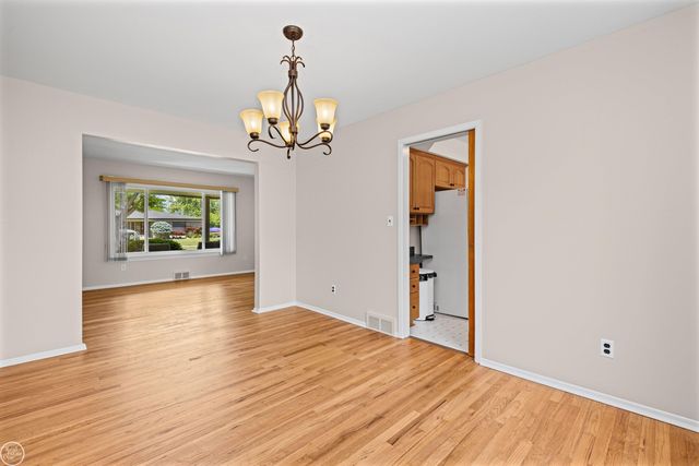 11240 Hanna Drive, Sterling Heights, MI 48312