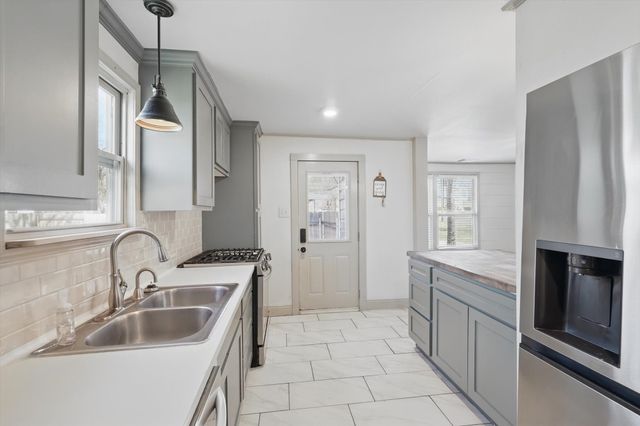 932 N Woods Street, Sherman, TX 75092